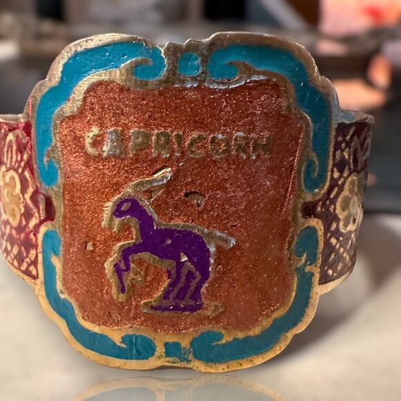 Vintage Brass Hand Painted CAPRICORN Zodiac Astrology Cuff Bracelet - Picture 4 of 7